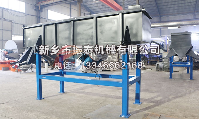 525電解質(zhì)破碎料直線振動篩 525電解質(zhì)破碎料直線振動篩